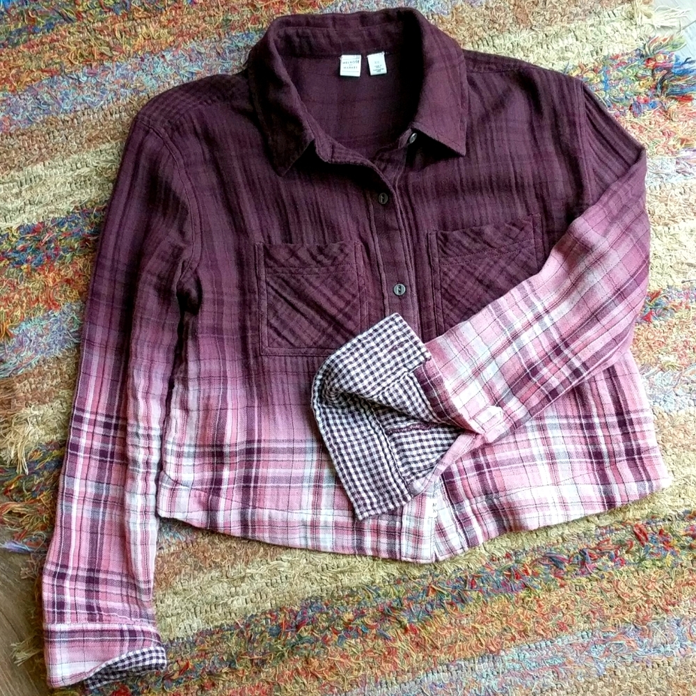 Melrose and Market Cropped Blouse